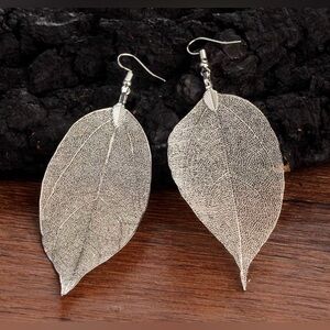Silver Leaf Relief Dangle Earrings.